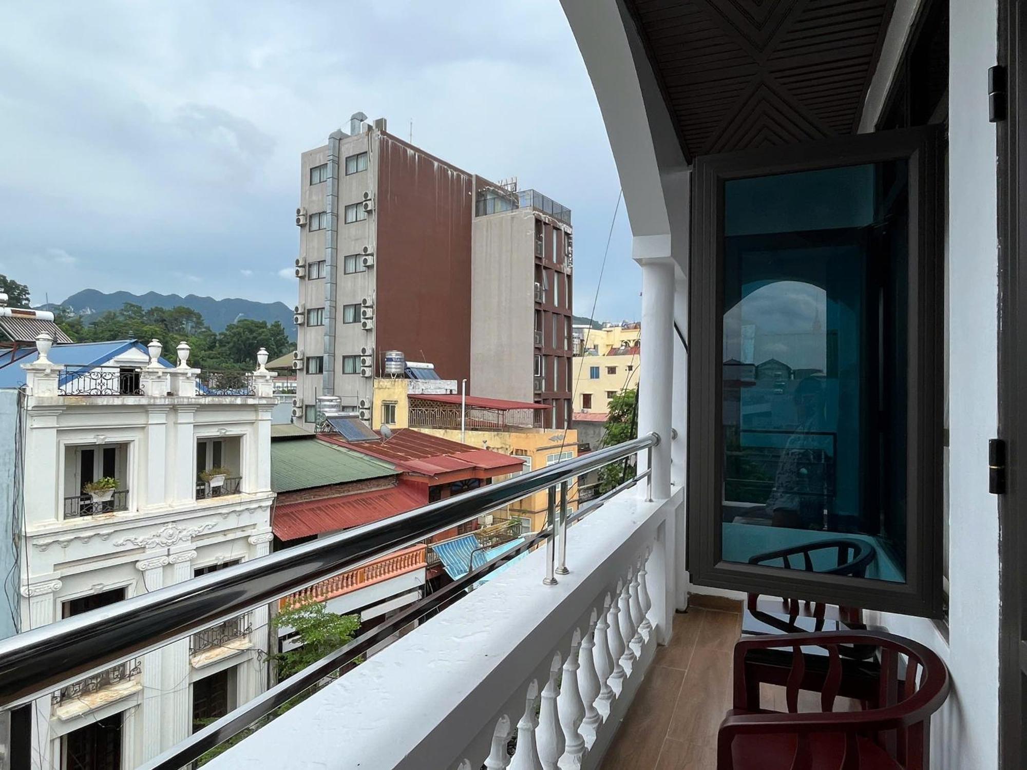 Vuon Cam Hotel Cao Bang Exterior photo
